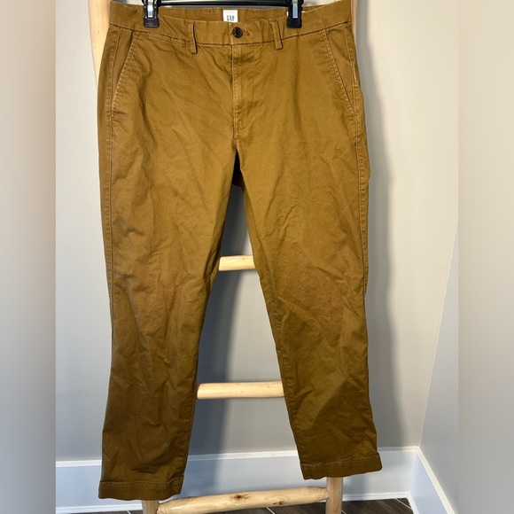 Gap 34/30 Men's Brown Tan Pants essential khaki strait - Picture 1 of 8
